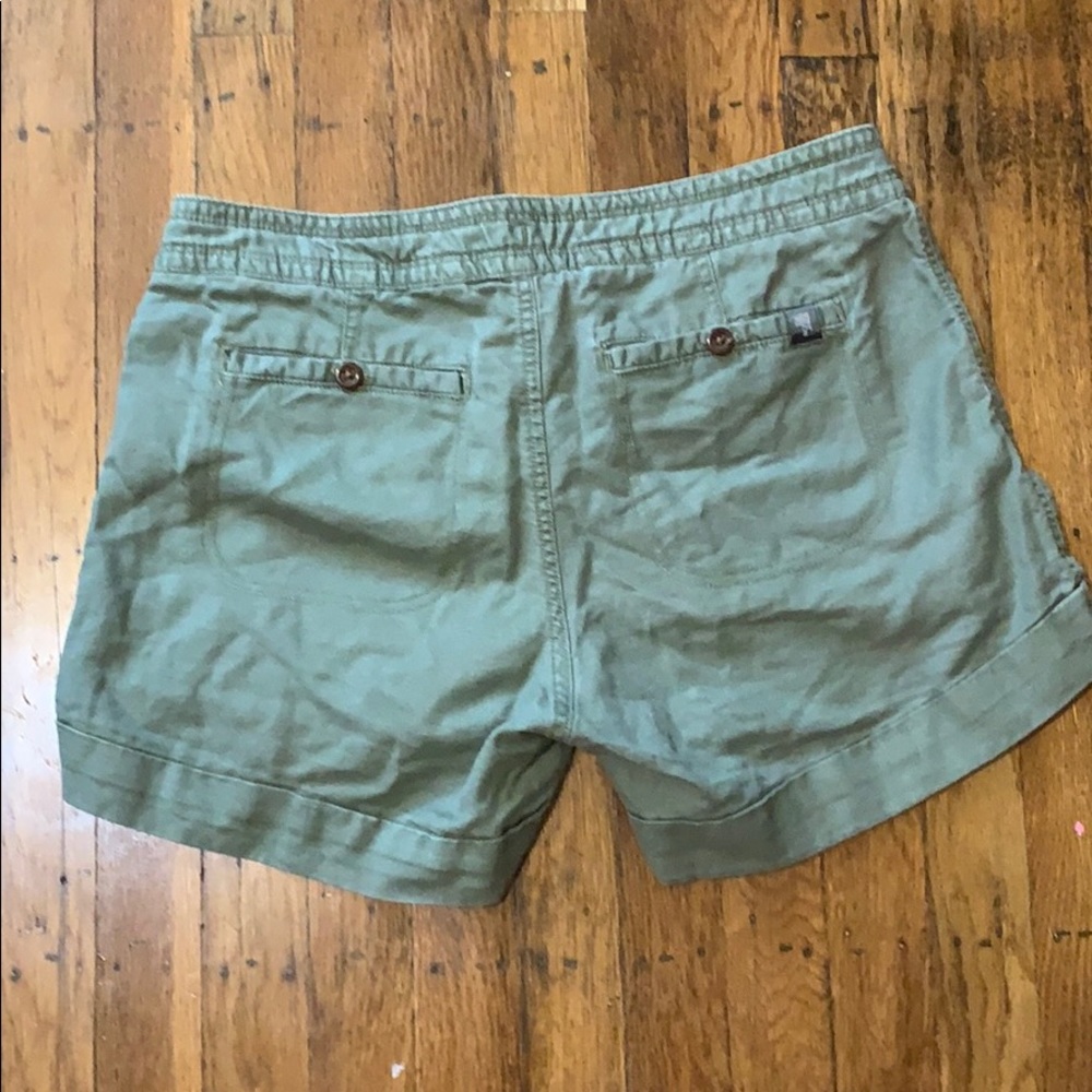 The North Face shorts - Picture 2 of 3